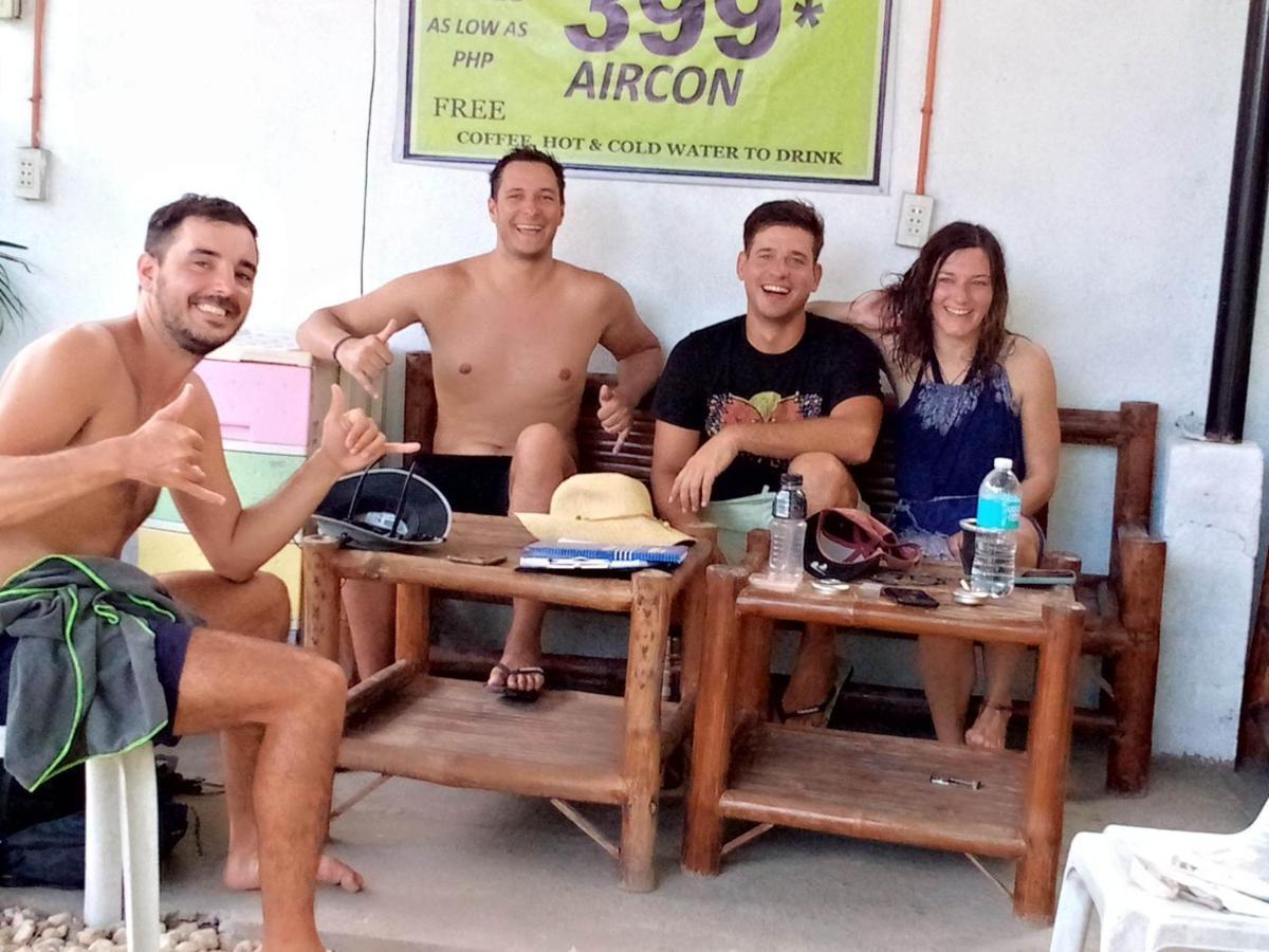 Cheri Backpackers Hostel Moalboal Dış mekan fotoğraf