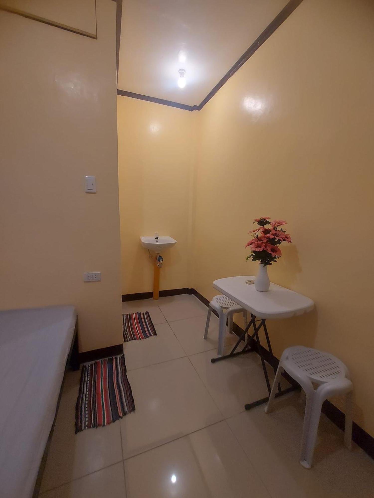 Cheri Backpackers Hostel Moalboal Dış mekan fotoğraf