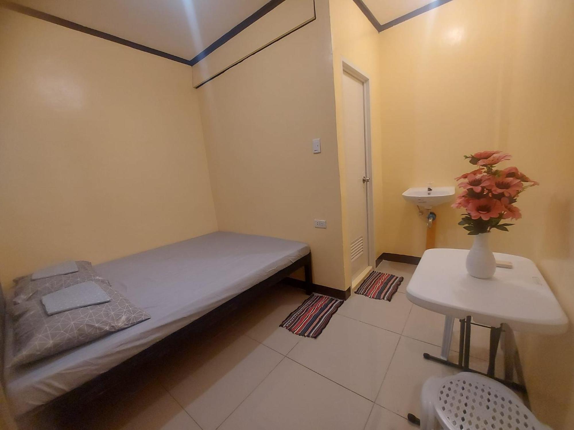 Cheri Backpackers Hostel Moalboal Dış mekan fotoğraf